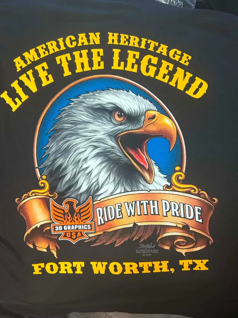 AMERICAN HERITAGE · LIVE THE LEGEND — เสื้อยืดสกรีน 3D Graphics USA